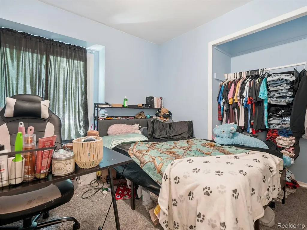 2435 E M 36 Hamburg Township MI 48169