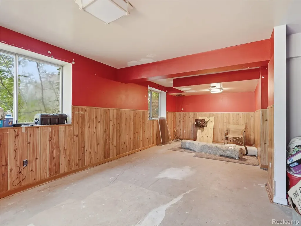 2435 E M 36 Hamburg Township MI 48169