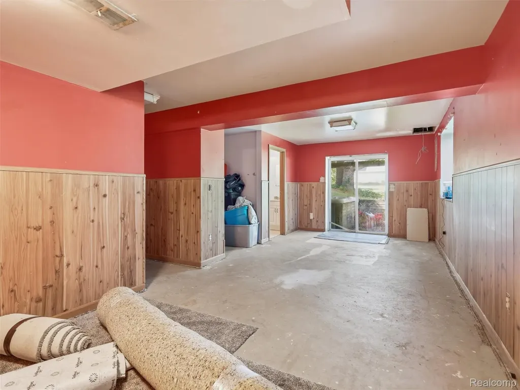 2435 E M 36 Hamburg Township MI 48169