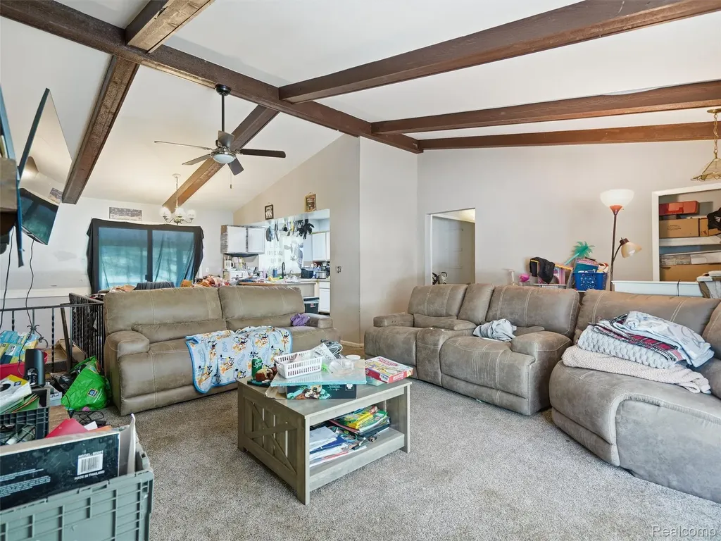 2435 E M 36 Hamburg Township MI 48169