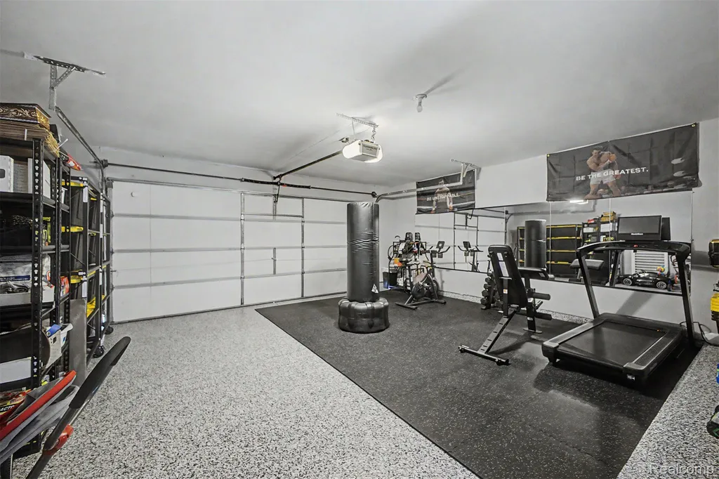 6400 Lake Meadow Drive Waterford Charter Township MI 48327