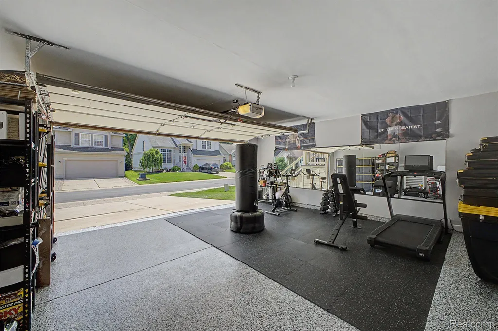 6400 Lake Meadow Drive Waterford Charter Township MI 48327