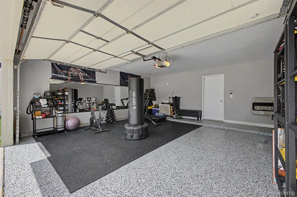 6400 Lake Meadow Drive Waterford Charter Township MI 48327