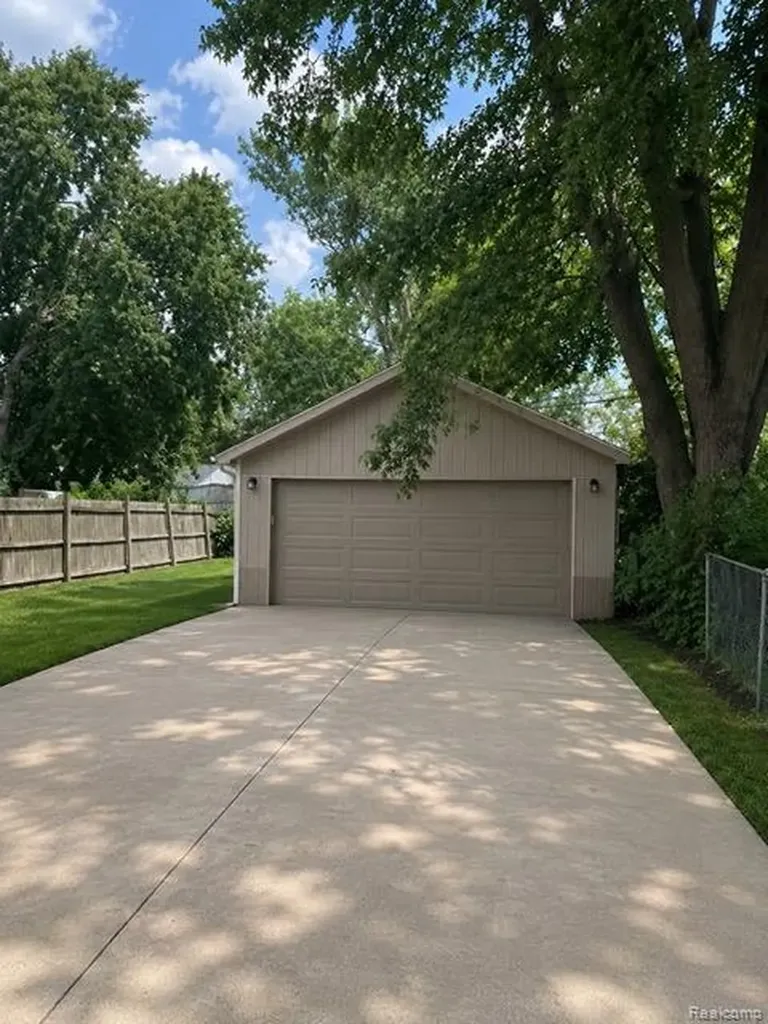 14685 Harold Street Taylor City MI 48180