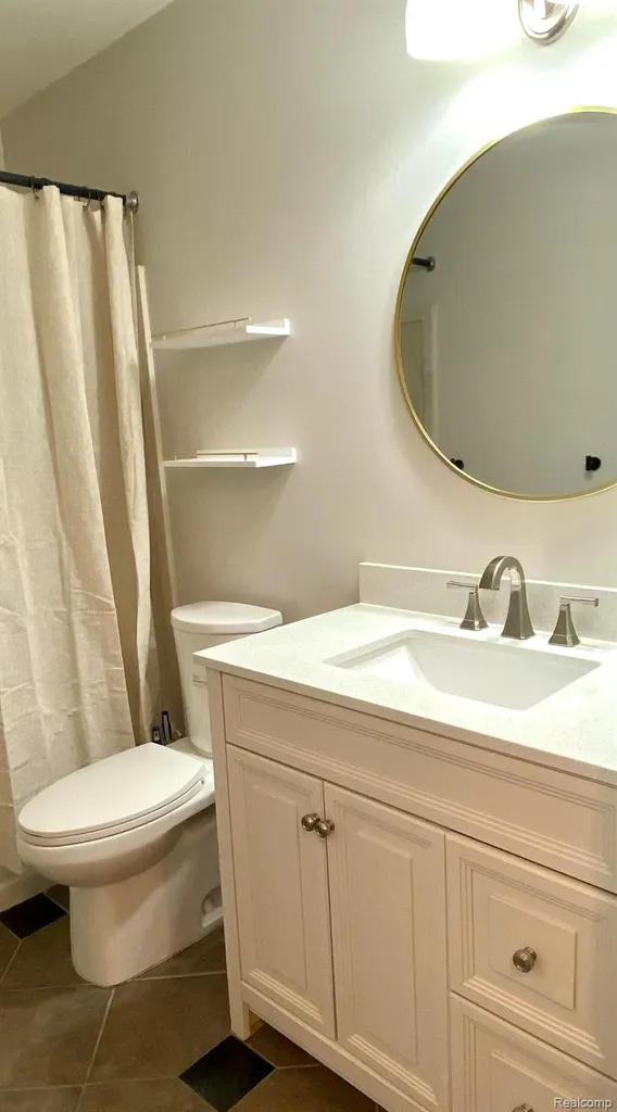 6160 Innkeepers Court Meridian Charter Township MI 48823