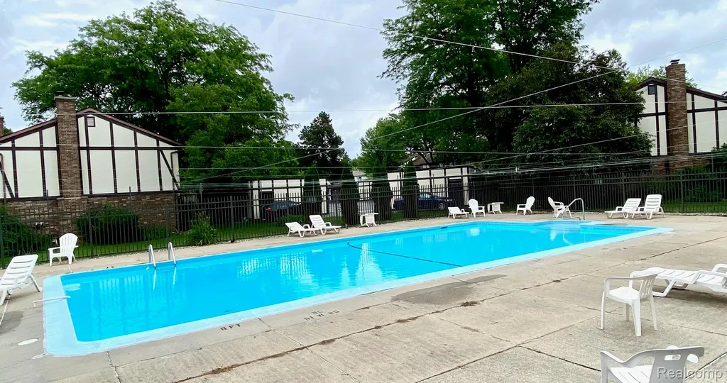 6160 Innkeepers Court Meridian Charter Township MI 48823
