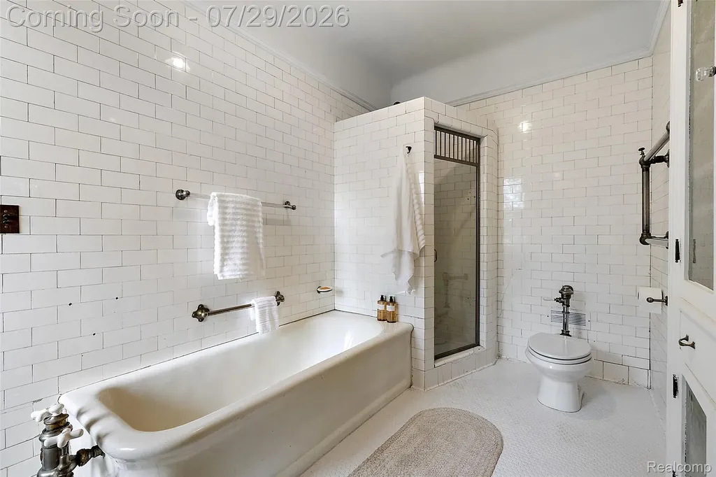 610 W Boston Boulevard Detroit City MI 48202