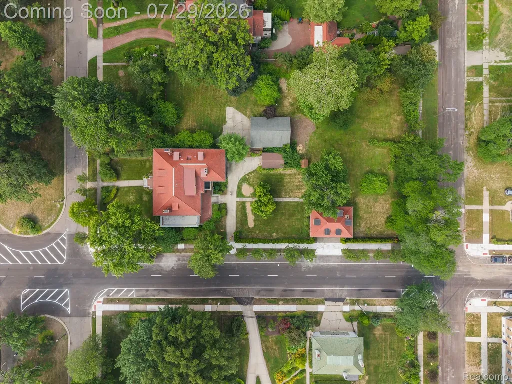 610 W Boston Boulevard Detroit City MI 48202