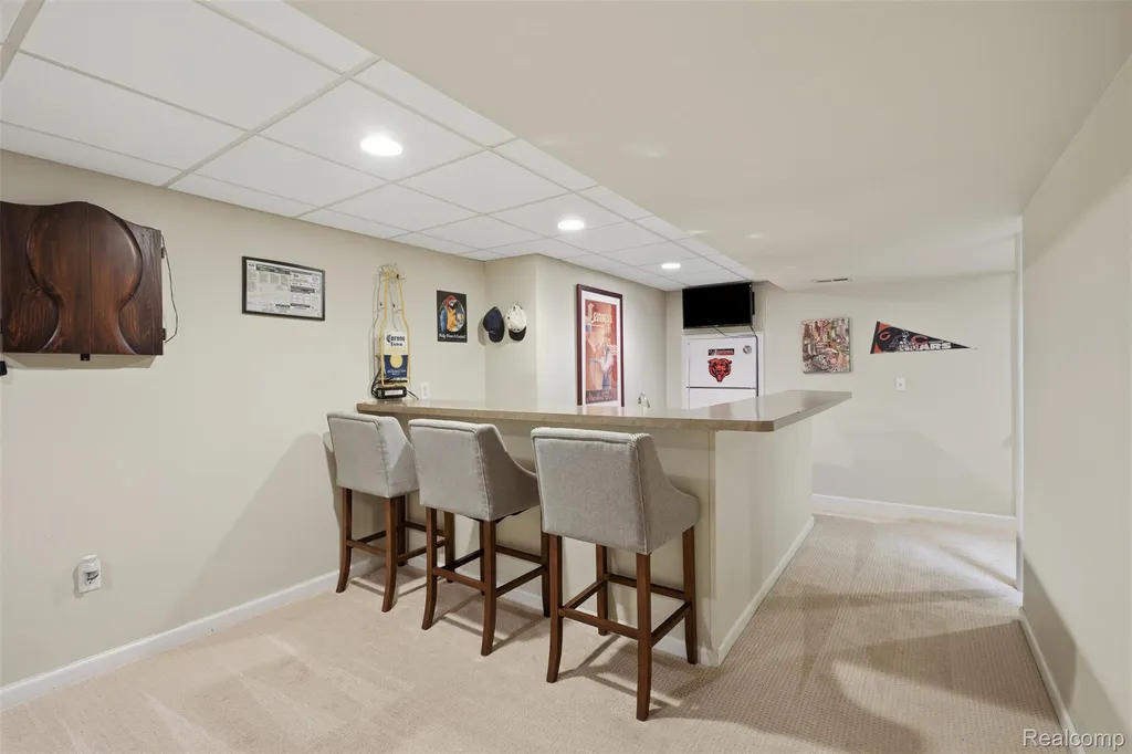 4110 Castlewood Drive Wixom City MI 48393