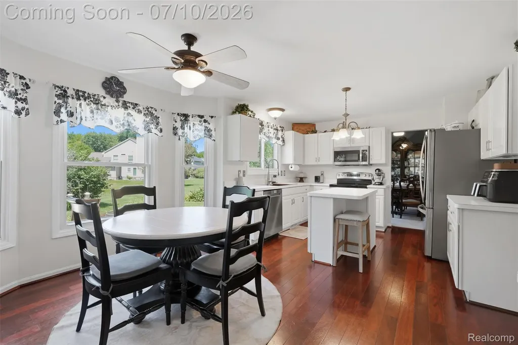 4110 Castlewood Drive Wixom City MI 48393