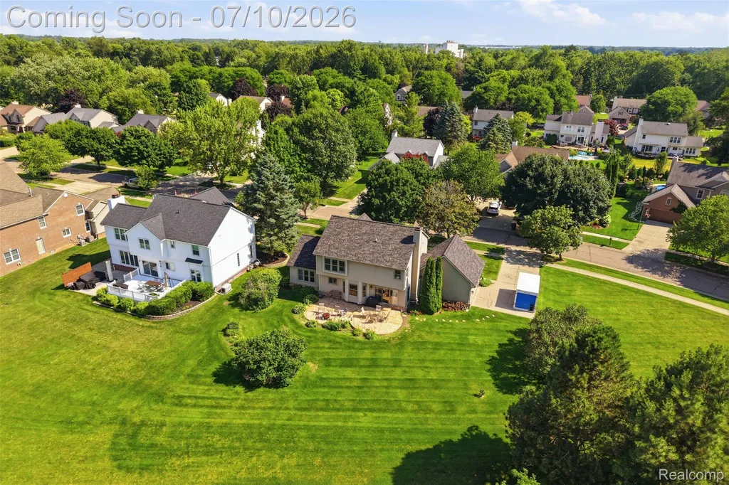 4110 Castlewood Drive Wixom City MI 48393