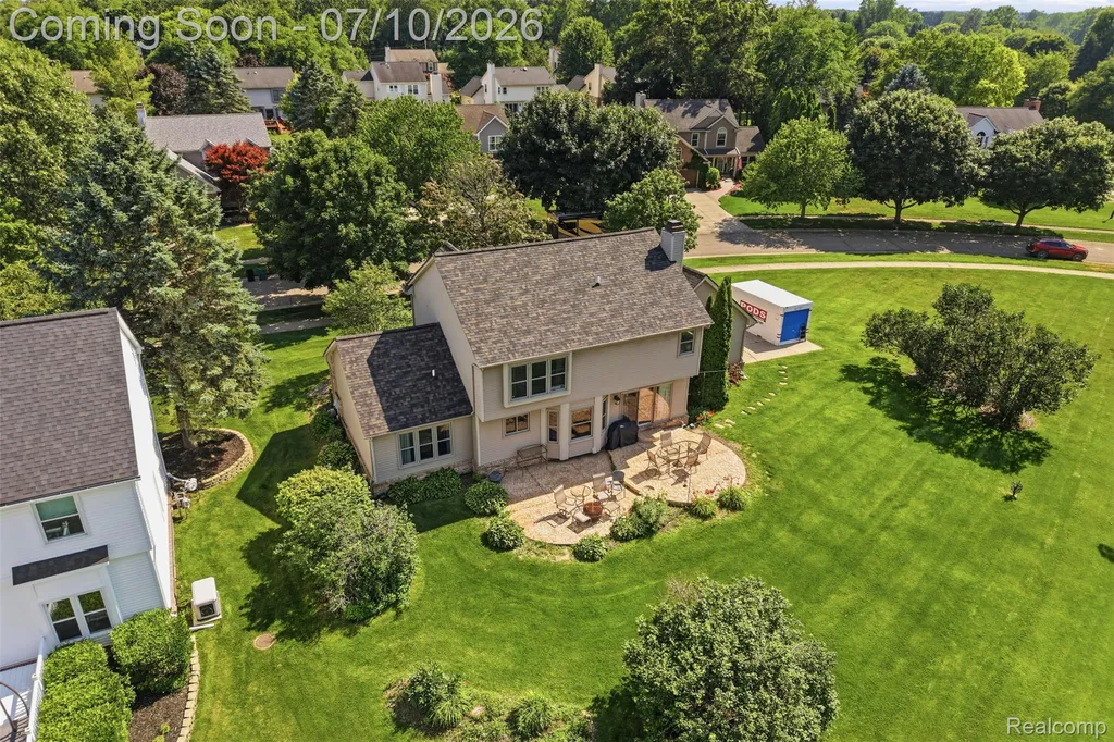 4110 Castlewood Drive Wixom City MI 48393