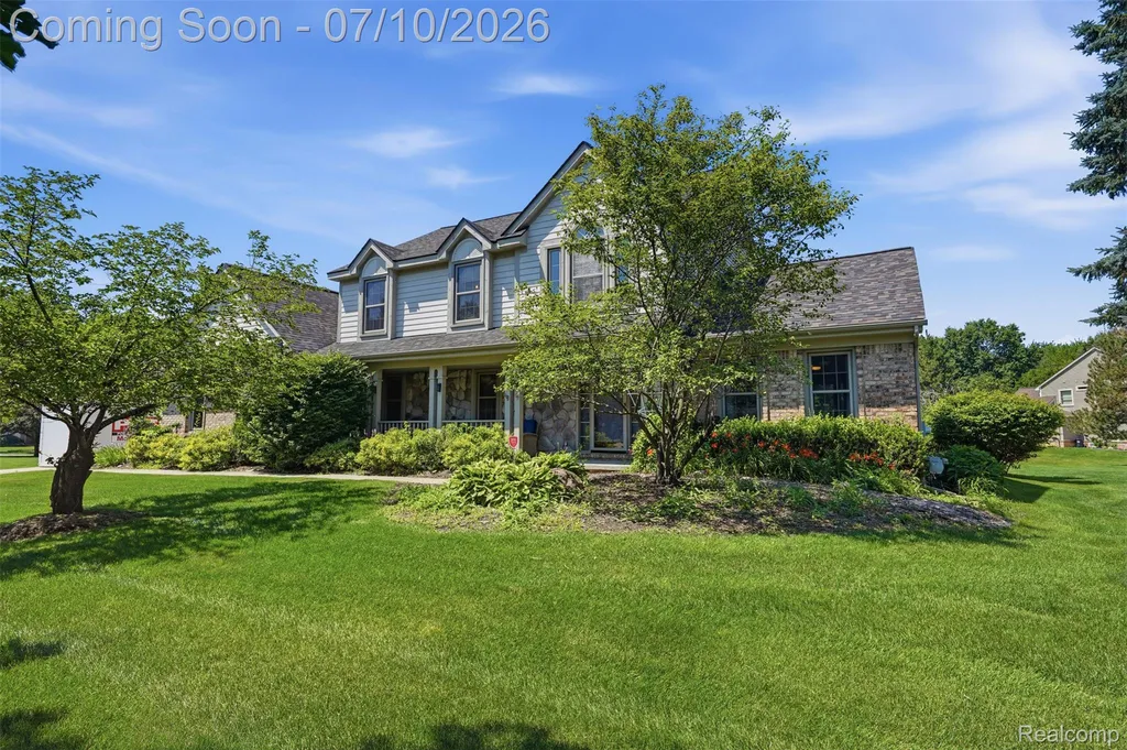 4110 Castlewood Drive Wixom City MI 48393