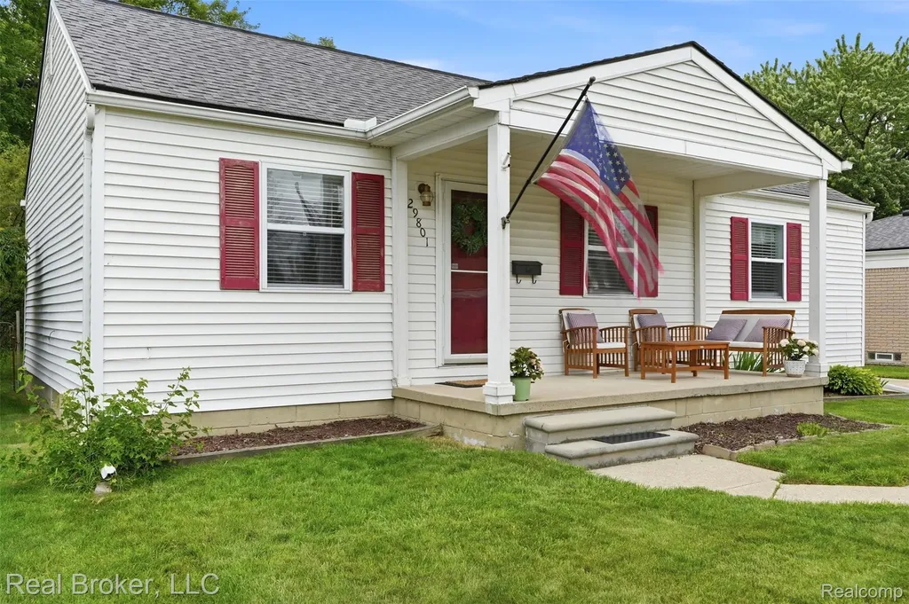 29801 Gloria Street St. Clair Shores City MI 48082