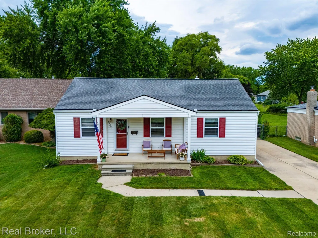 29801 Gloria Street St. Clair Shores City MI 48082