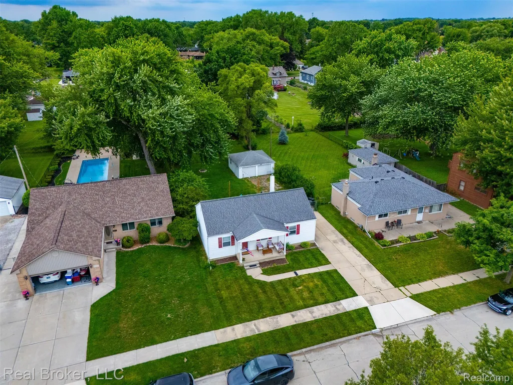 29801 Gloria Street St. Clair Shores City MI 48082