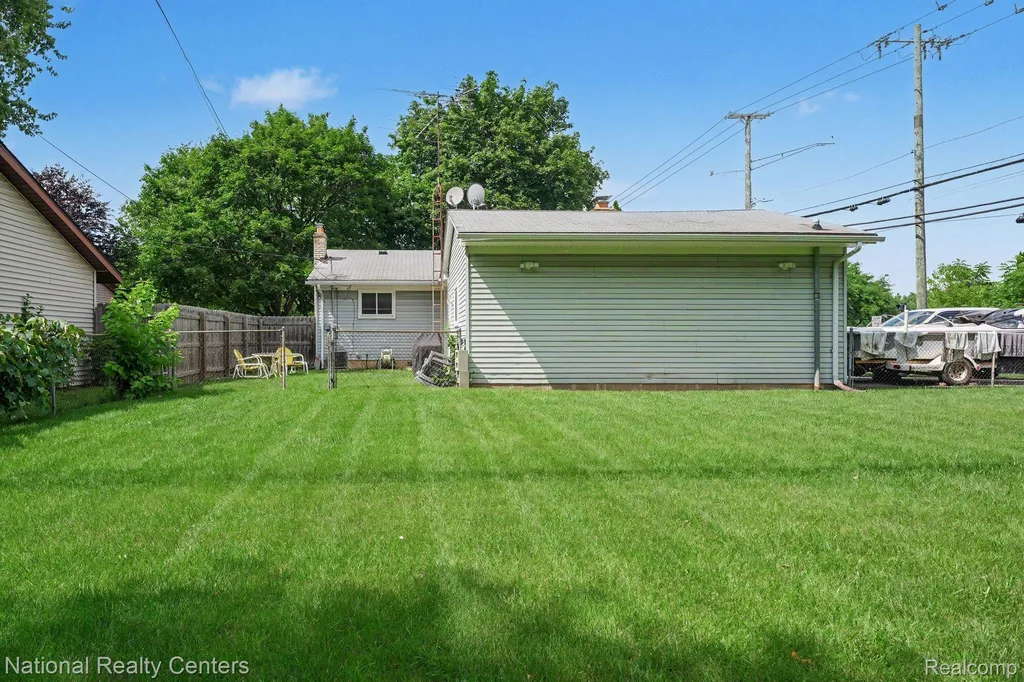 4771 Hatchery Road Waterford Charter Township MI 48329