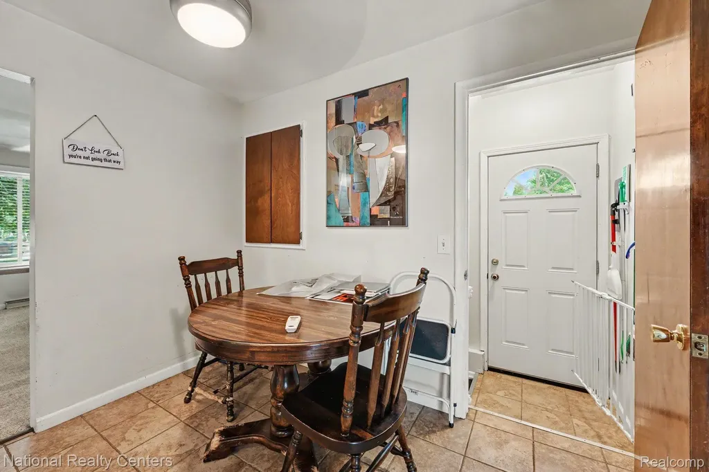 4771 Hatchery Road Waterford Charter Township MI 48329
