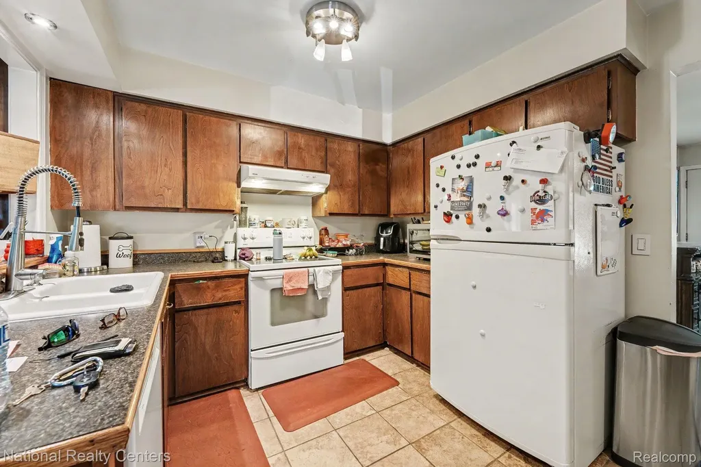 4771 Hatchery Road Waterford Charter Township MI 48329