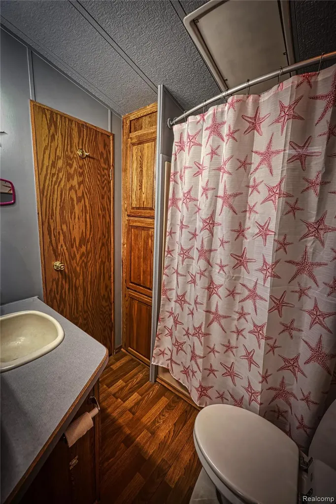 5211 Ben Franklin Drive Lexington Village MI 48450