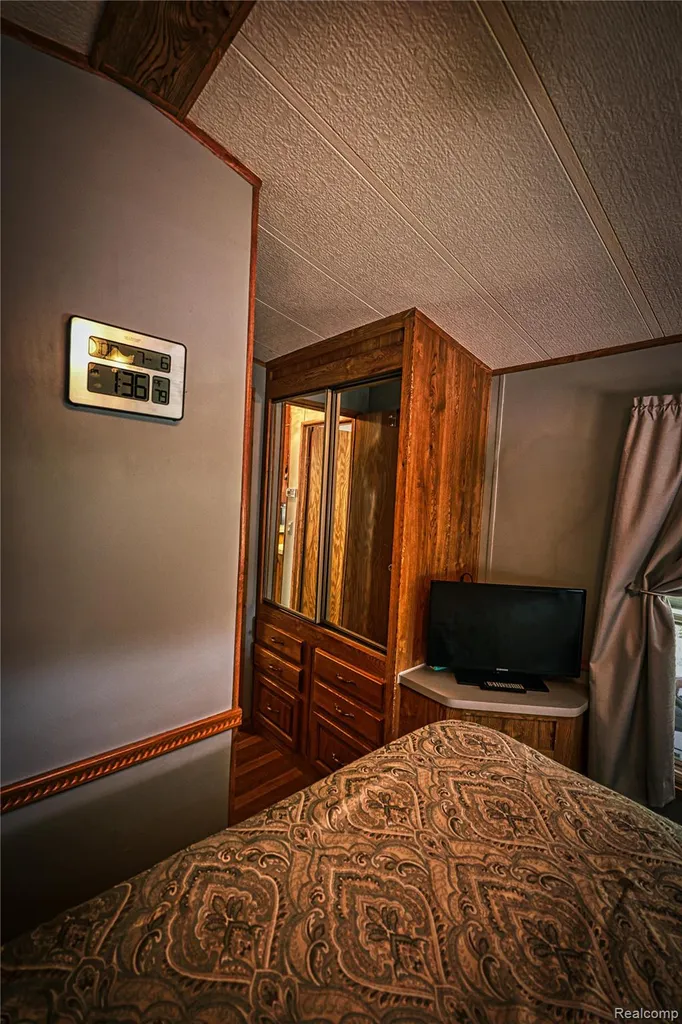 5211 Ben Franklin Drive Lexington Village MI 48450
