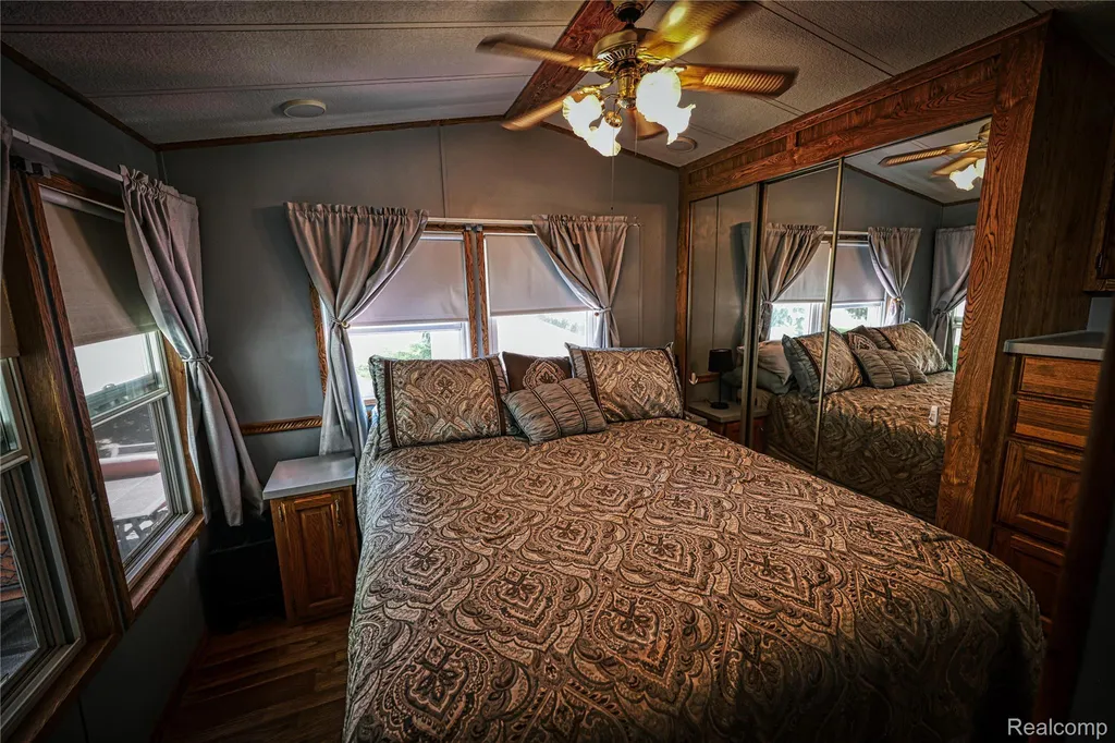5211 Ben Franklin Drive Lexington Village MI 48450