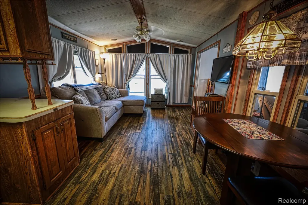 5211 Ben Franklin Drive Lexington Village MI 48450