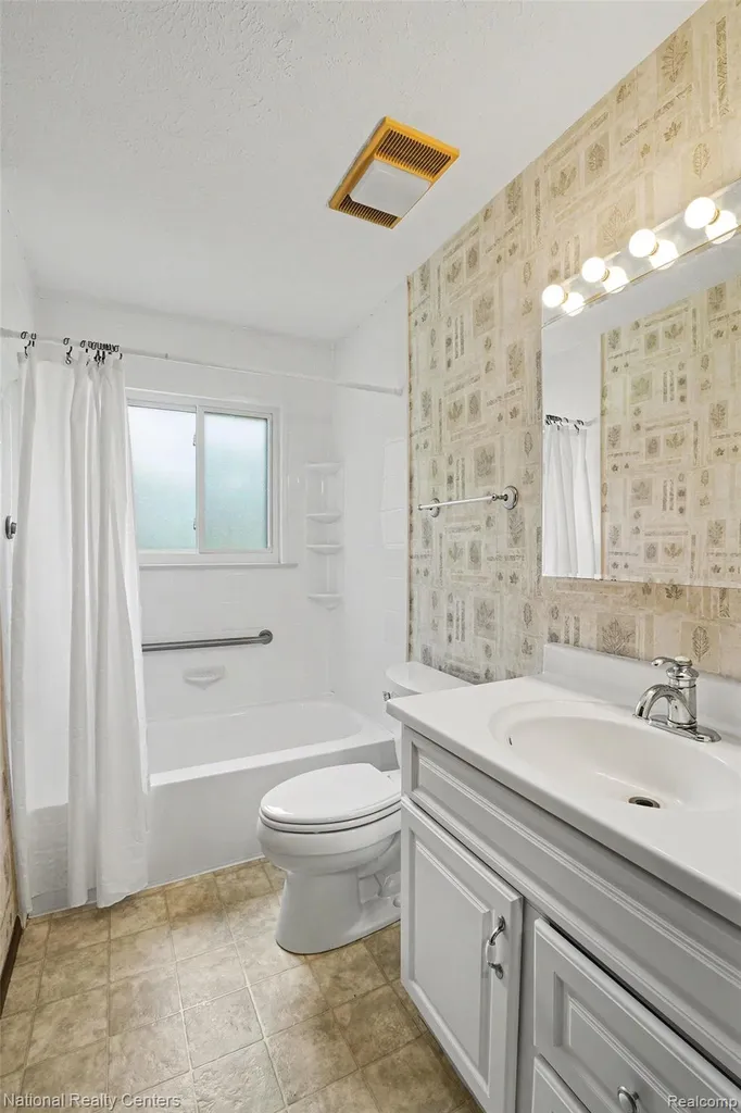 1800 Kingston Drive Putnam Township MI 48169