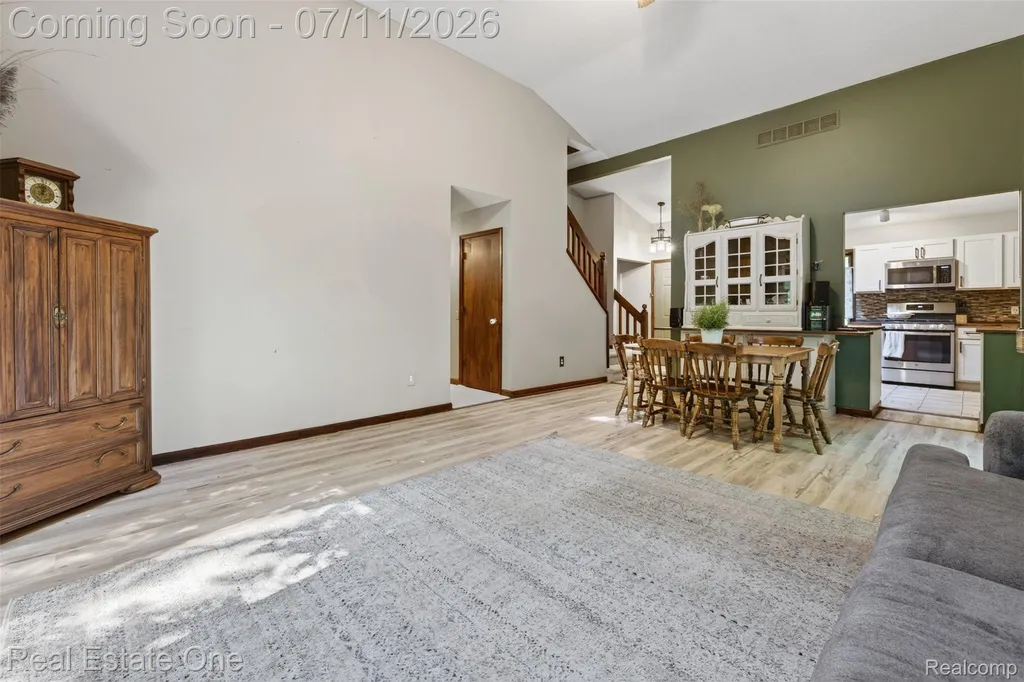 310 S Van Road Groveland Township MI 48442