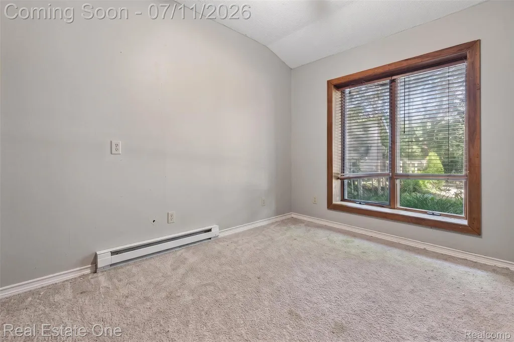 310 S Van Road Groveland Township MI 48442