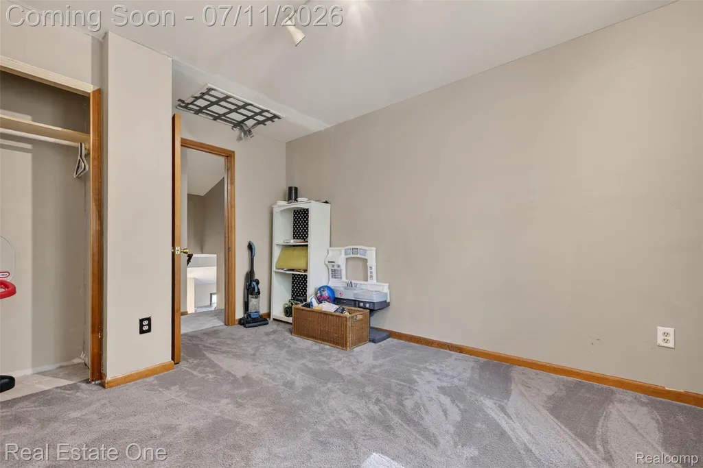 310 S Van Road Groveland Township MI 48442
