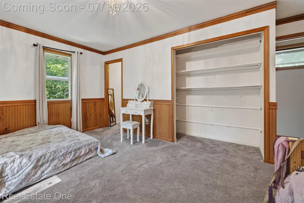 310 S Van Road Groveland Township MI 48442