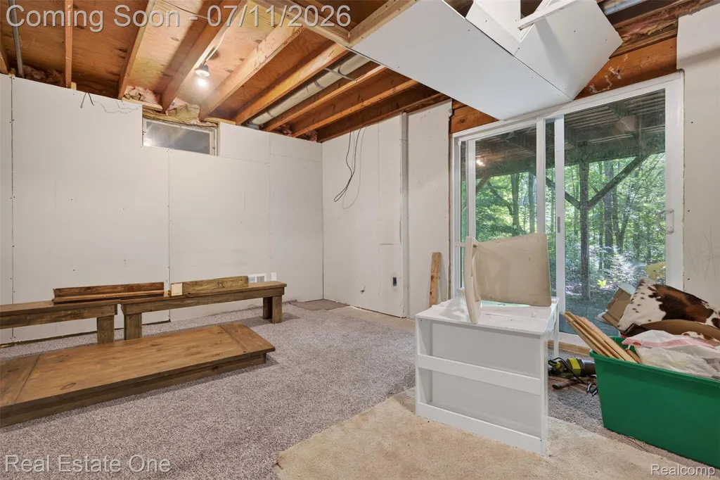 310 S Van Road Groveland Township MI 48442