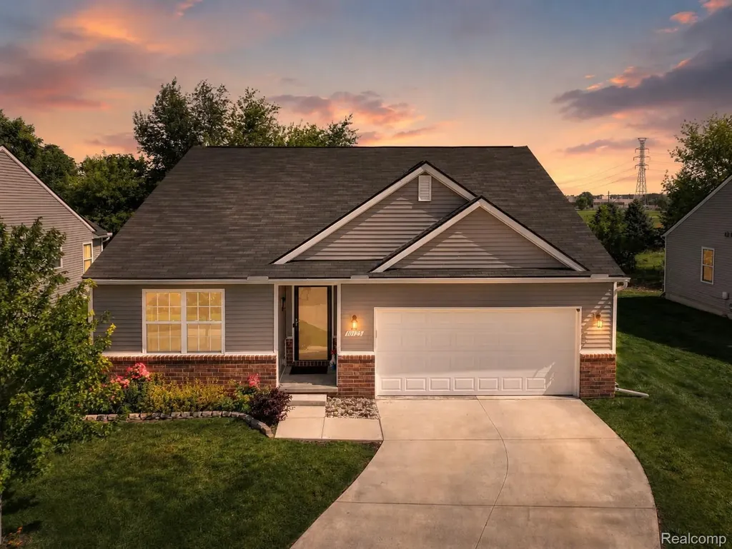 10125 Swan Lake Circle Ypsilanti Charter Township MI 48197