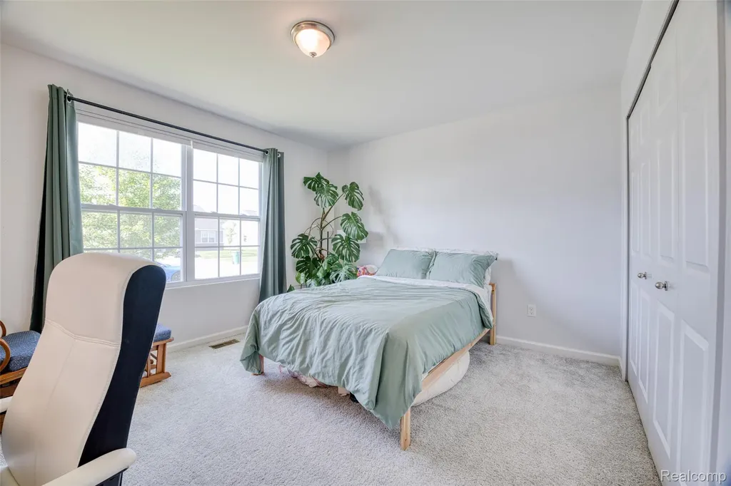 10125 Swan Lake Circle Ypsilanti Charter Township MI 48197