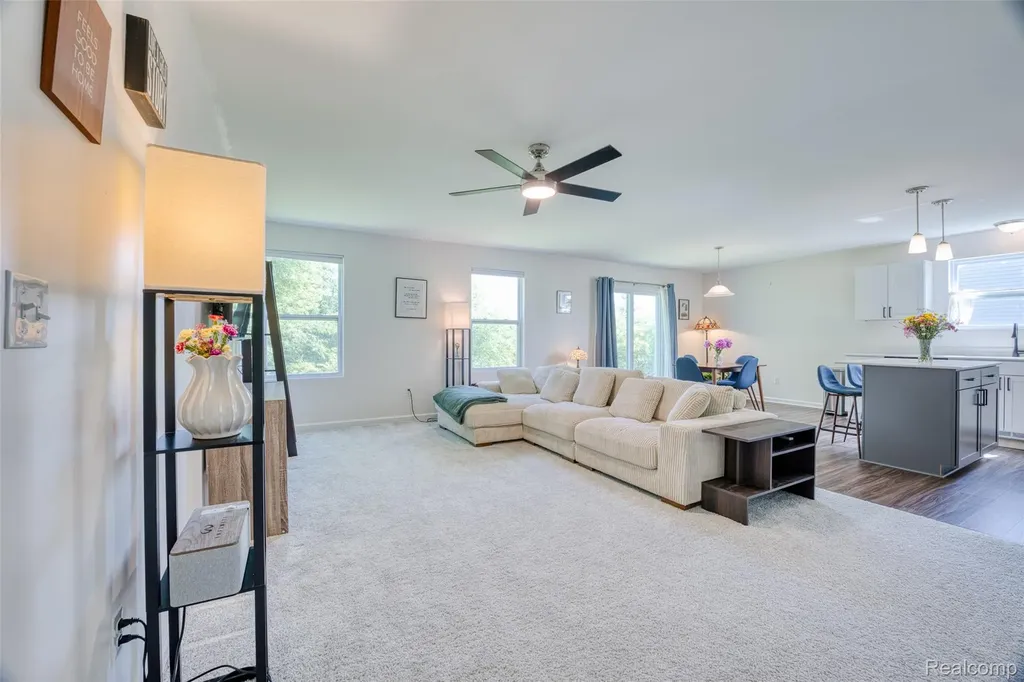 10125 Swan Lake Circle Ypsilanti Charter Township MI 48197