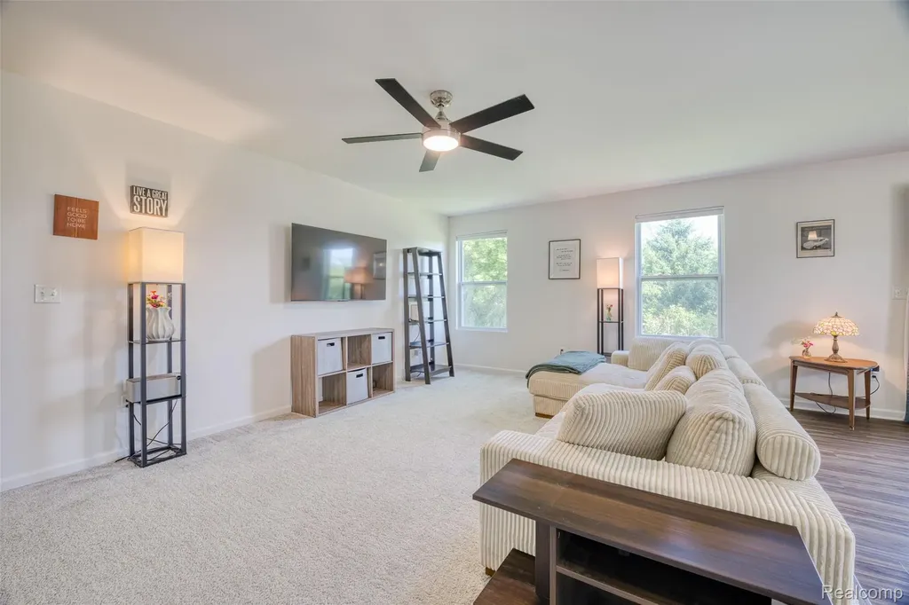 10125 Swan Lake Circle Ypsilanti Charter Township MI 48197