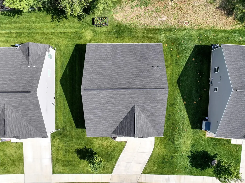 10125 Swan Lake Circle Ypsilanti Charter Township MI 48197