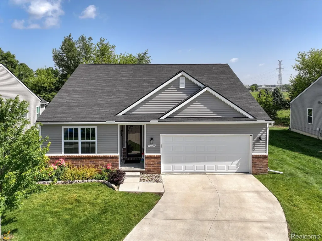 10125 Swan Lake Circle Ypsilanti Charter Township MI 48197