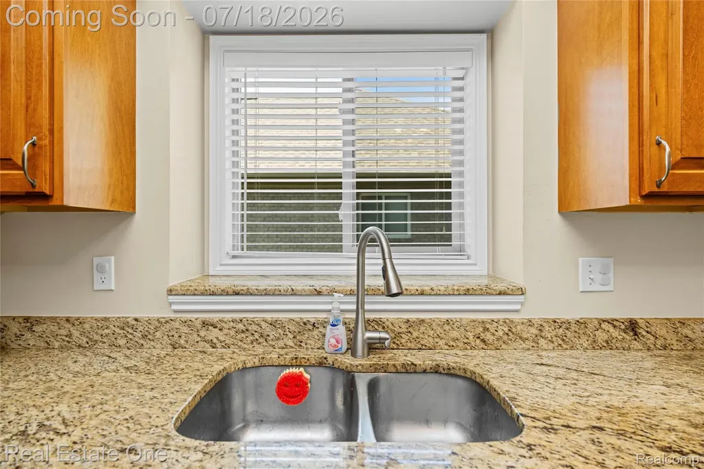 21053 Oak Ridge Drive Clinton Charter Township MI 48036