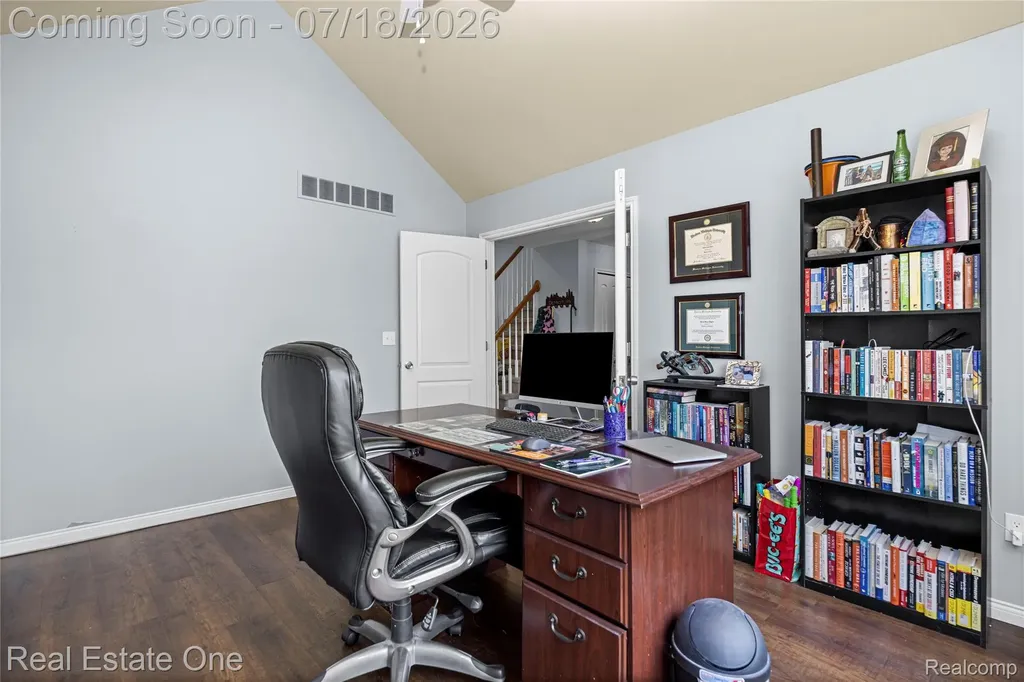 21053 Oak Ridge Drive Clinton Charter Township MI 48036