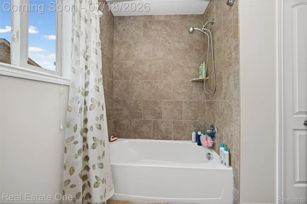 21053 Oak Ridge Drive Clinton Charter Township MI 48036