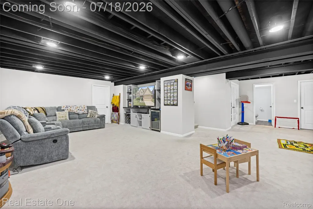 21053 Oak Ridge Drive Clinton Charter Township MI 48036