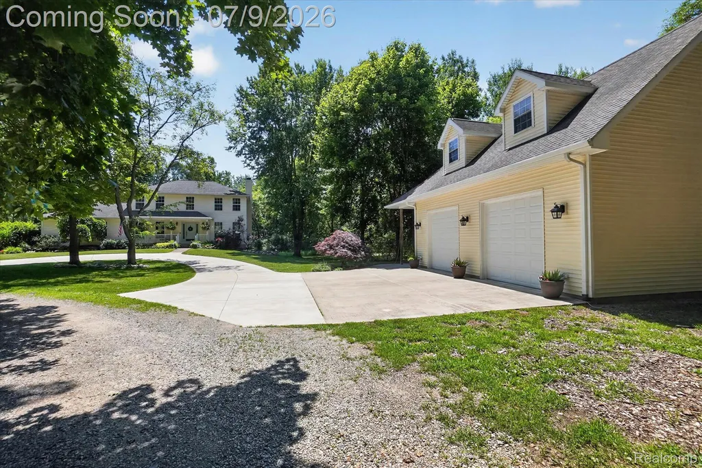 7071 W Grand River Road Handy Township MI 48836