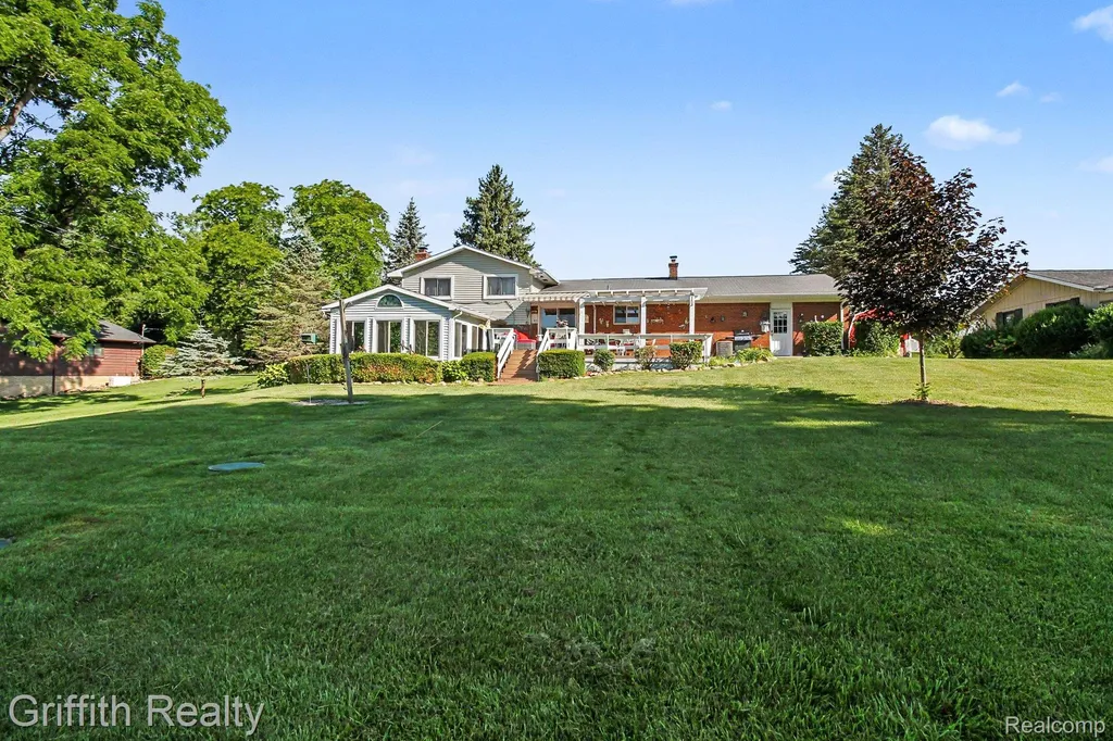 578 E Coon Lake Road Marion Township MI 48843