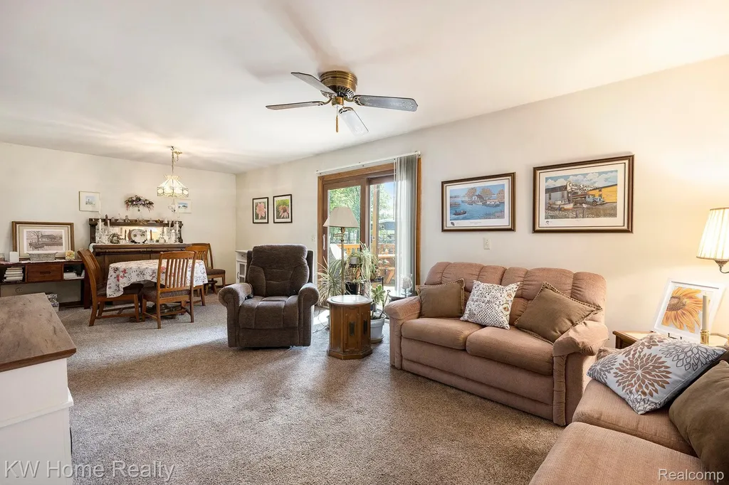 37881 Sunnybrook Street Harrison Charter Township MI 48045