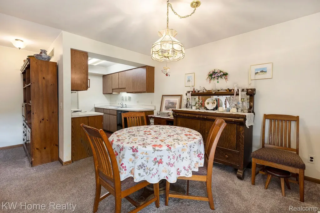 37881 Sunnybrook Street Harrison Charter Township MI 48045