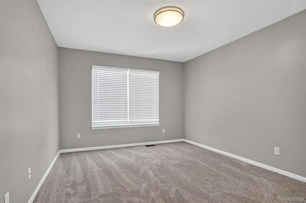 5363 Mill Race Way Commerce Charter Township MI 48382