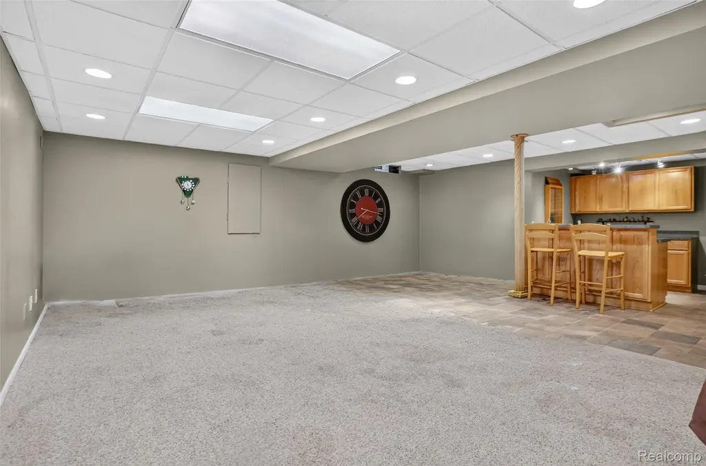 5363 Mill Race Way Commerce Charter Township MI 48382