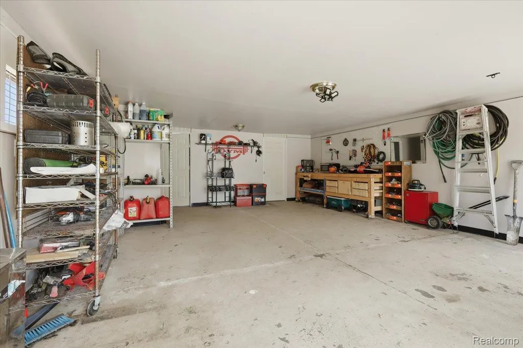 13575 Mercedes Redford Charter Township MI 48239